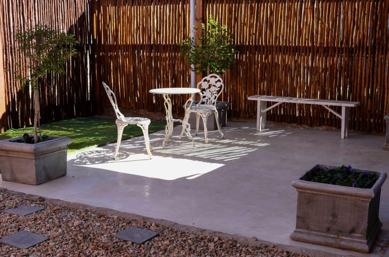 @Mango'S Apartment Beaufort West Exterior photo